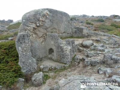 La sierra de Paramera - Castillo de Manqueospese / Aunqueospese - Castro Celta de Ulaca; zapatillas 